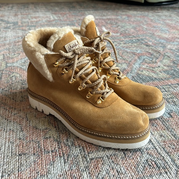 La Montelliana Tofane Genuine Shearling Bootie - Picture 3 of 11